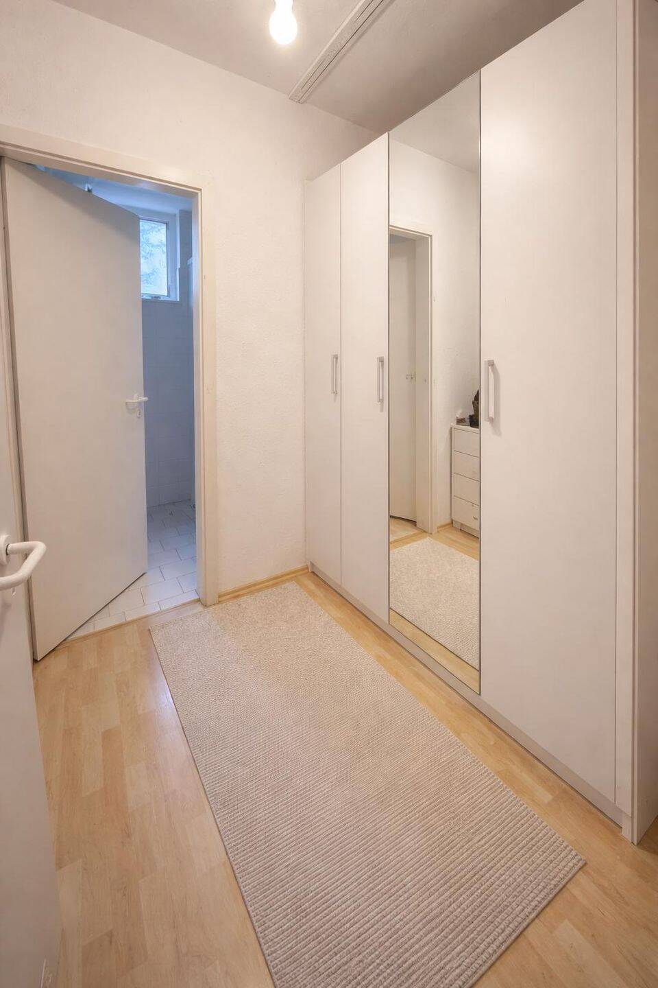 D16807 +++ FRZ Balkon + Geräumige 1-R-W + Innenstadt +++ – Erfurt – Vorschaubild 4