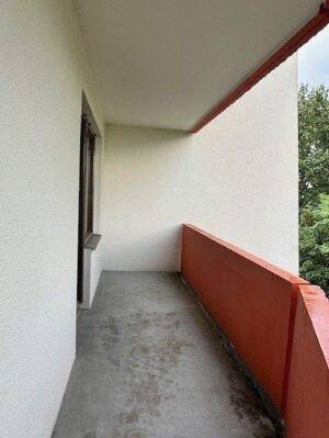 FREI | 2-Zimmer-Wasserblick-Wohnung mit neuer EBK in Fürth-Burgfarrnbach – 90768 Fürth – Vorschaubild 9