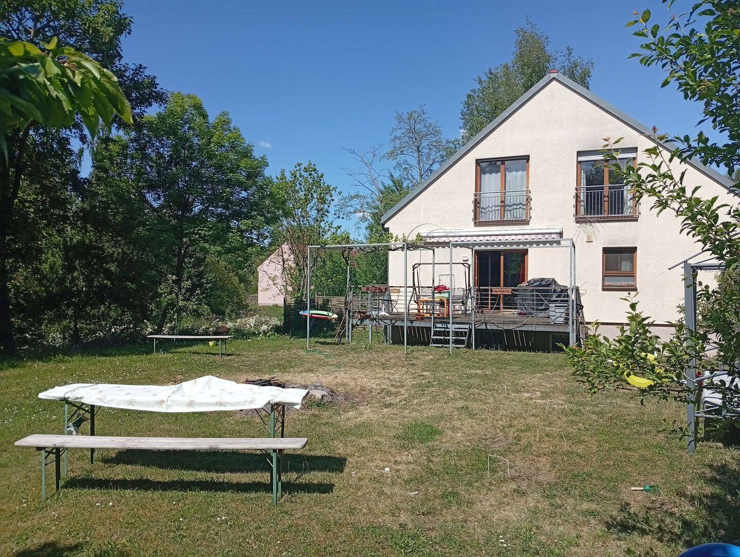 Unverbaubarer Gartenblick mit großem Haus/Mehrfamilienhaus in Berlin – Berlin – Vorschaubild 5