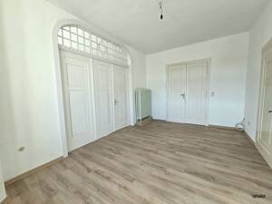 6 Zimmer, 150 m² & Altbauflair - Großzügiges Wohnen im Herzen von Bad Rodach – 96476 Bad Rodach – Vorschaubild 2