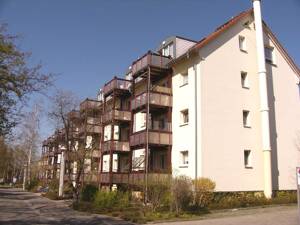 2-Raum-Wohnung im Dachgeschoss, mit Balkon, hell und freundlich