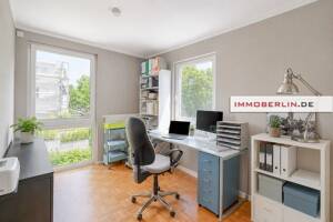 IMMOBERLIN.DE - Toplage! Charmantes Einfamilienhaus mit Südgarten & -terrassen – 12205 Berlin – Vorschaubild 9
