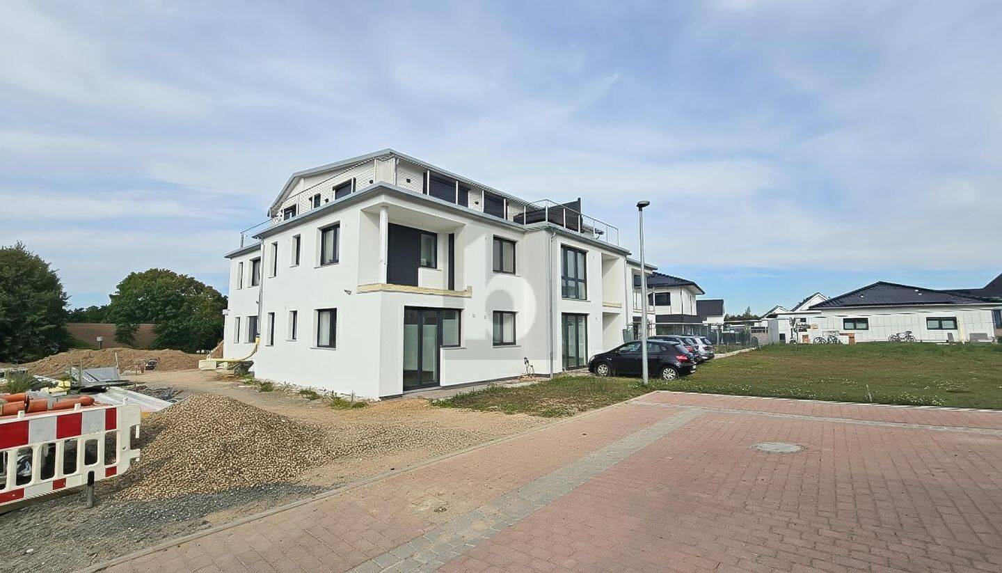 BARRIEREFREI UND ENERGIEEFFIZIENT WOHNEN – Holle – Bild 1 von 5
