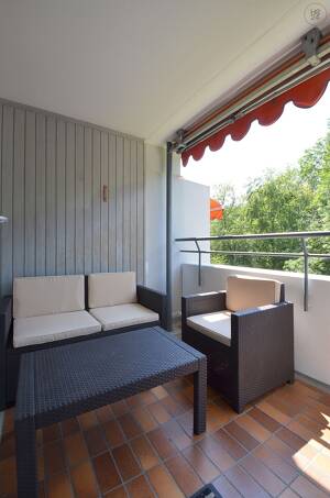 Modern möblierte Wohnung mit Klimaanlage, Internet und TG-Stellplatz in Stuttgart Asemwald – 70599 Stuttgart – Vorschaubild 5