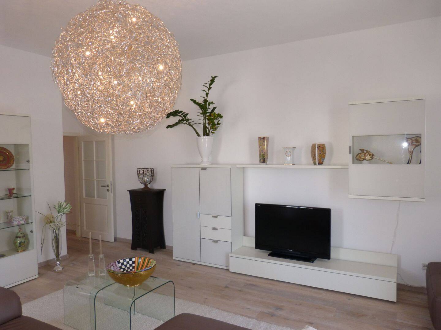 Attraktive, moderne und helle 3-Zimmerwohnung mit Einbauküche und zwei Balkonen in unmittelbarer Nähe zum Südstadtpark Fürth – Fürth – Vorschaubild 3
