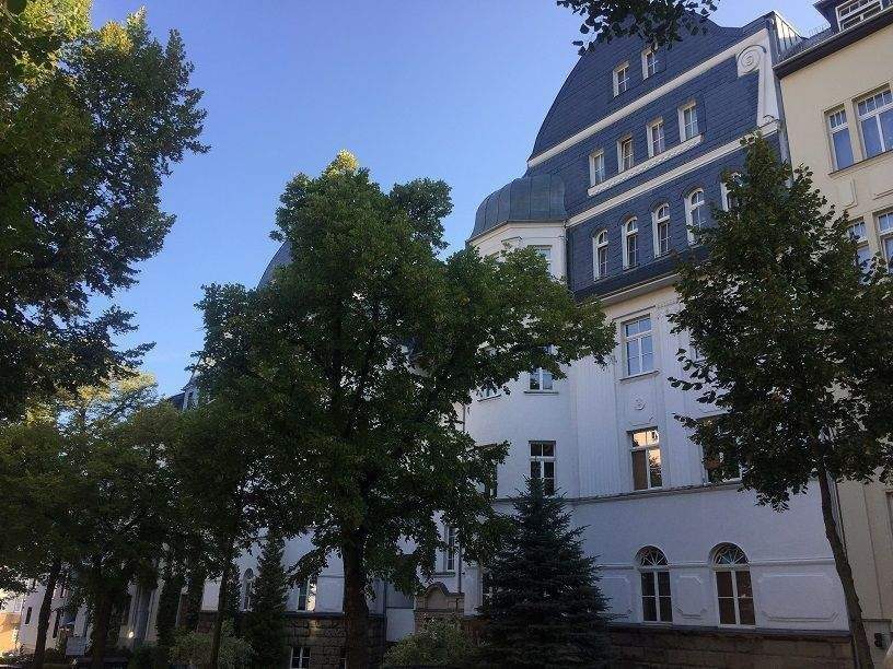 VERMIETETE 2-Raum Wohnung mit Einbauküche mit Balkon – Chemnitz – Vorschaubild 2