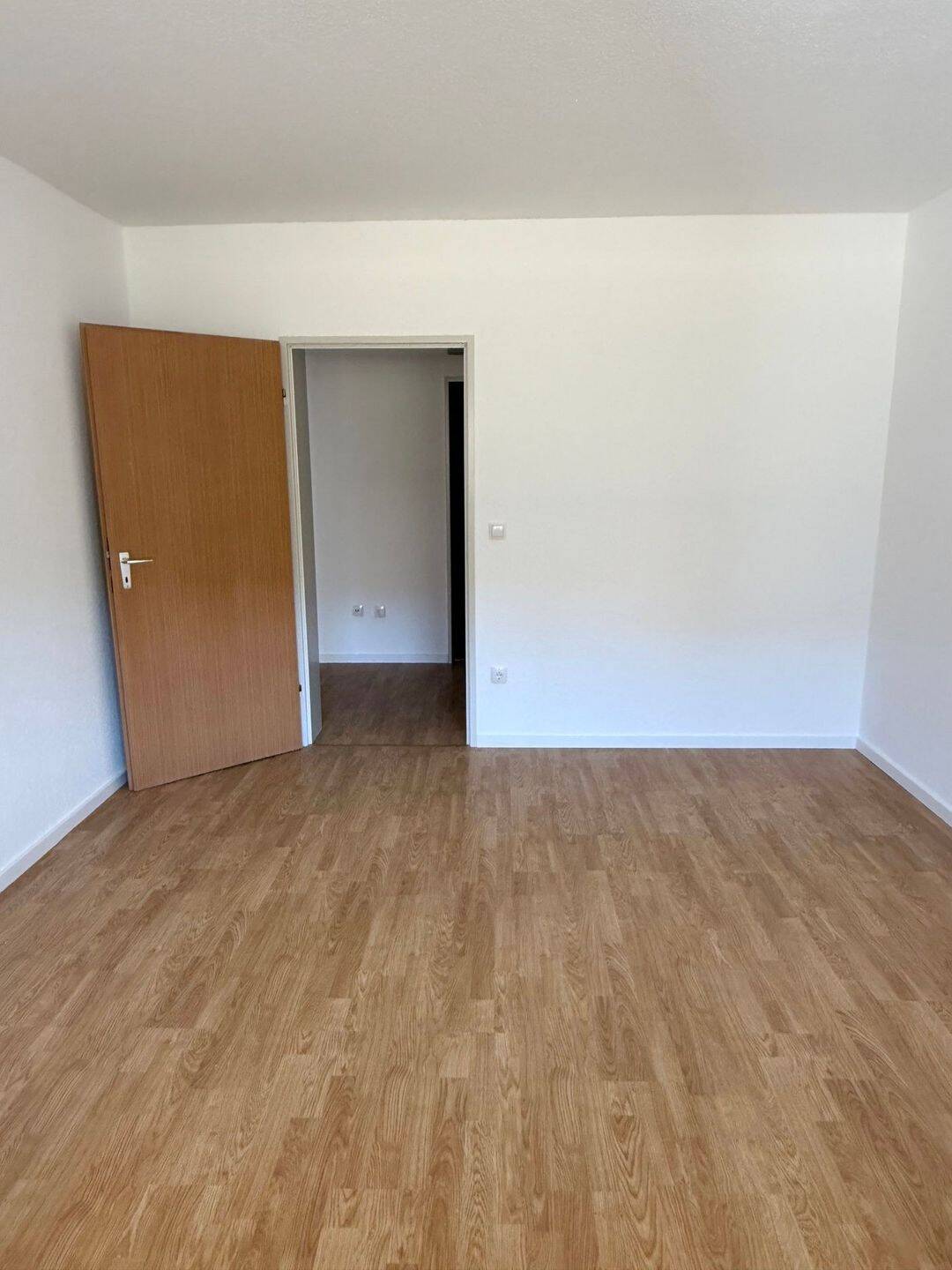 RUHIGE 2-ZI.-WHG. MIT BALKON & TG-STP… – Nürnberg – Vorschaubild 8
