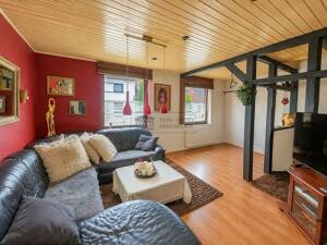 Großzügiges Reihenmittelhaus mit Garten und Potenzial zur individuellen Gestaltung – 28239 Bremen – Vorschaubild 4