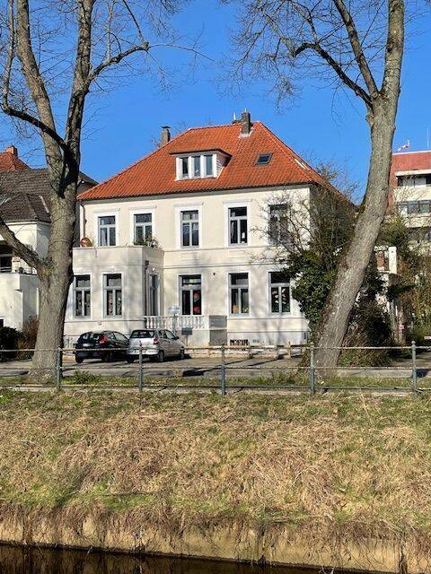 Innenstadt - 4-Zimmer Altbauwohnung mit Charme