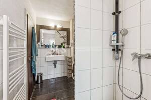 Gelegenheit! Sanierungsobjekt auf schönem Grundstück in gewachsener Ortslage – 40599 Düsseldorf – Vorschaubild 4