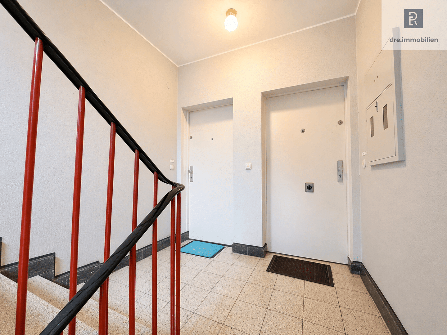 MFH in Köln-Mülheim // Bis zu 4,38% Mietrendite // Zentrumsnahes Mehrfamilienhaus am Wiener Platz – Köln – Vorschaubild 2
