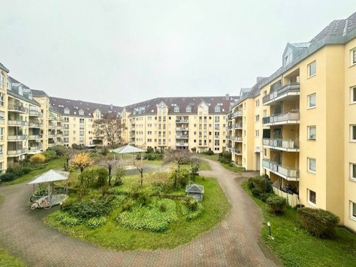 Kapitalanleger aufgepasst: Günstige 1-Zimmer-Wohnung mit Balkon & TG-Stellplatz – 90763 Fürth – Bild 1 von 9