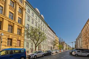 Besichtigung 26.08.26 & ca. 7,69 % AfA - provisionsfreie Kapitalanlage in Bestlage am Mariannenplatz – 10997 Berlin – Vorschaubild 2