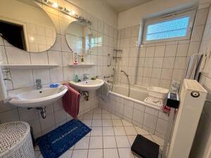 Einfamilienhaus Bungalow mit 142 m² Wfl.+ 90 m² Nfl. auf 650 m² großem Grundstück in ruhiger Lage! – 60439 Frankfurt am Main – Vorschaubild 7