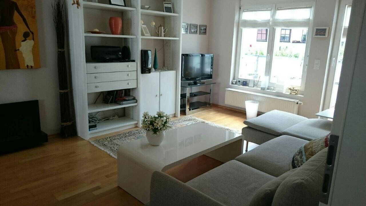 Möblierte 2 ZKB mit zauberhaftem Balkon mitten in der Altstadt Ingolstadts – Ingolstadt – Vorschaubild 4