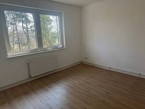 Renovierte 4-Zimmer-Wohnung mit Balkon – 26123 Oldenburg – Vorschaubild 2