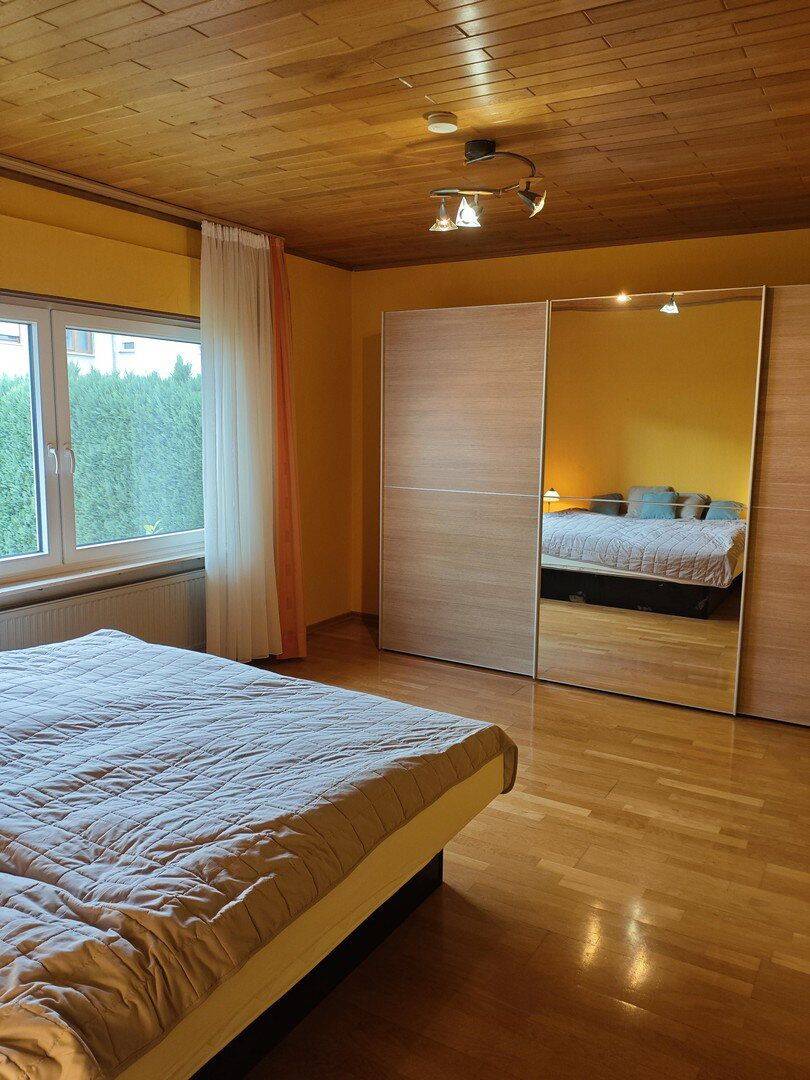 Charmantes Einfamilienhaus mit großem Garten, Wintergarten, Terrasse, Garage und modernisiertem Bad – Neuwied – Vorschaubild 7