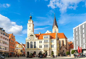 Klein, fein, möbliert mit Balkon und sofort verfügbar! Jetzt Besichtigungstermin vereinbaren! – 85055 Ingolstadt – Vorschaubild 8