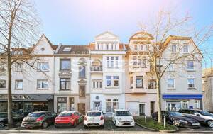 Kapitalanlage im gepflegten Zustand // Mehrfamilienhaus mit 5 Wohneinheiten