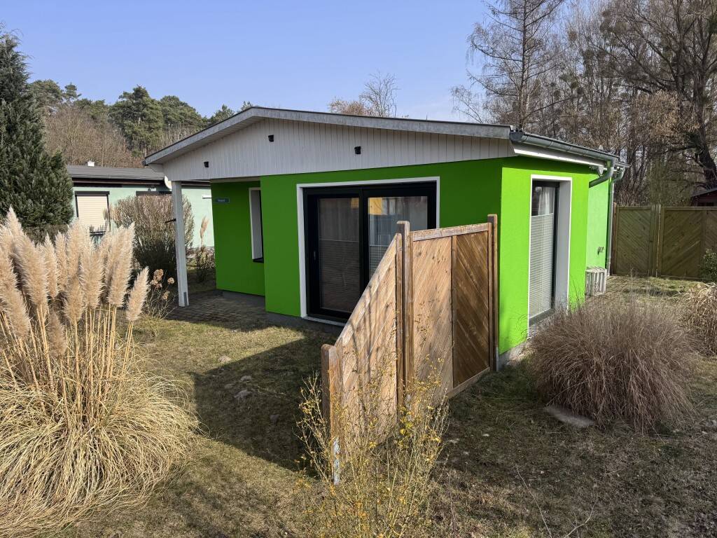 Neuwertiger Ferienbungalow mit Ambiente - auch zur Ferienvermietung geeignet – Neukalen – Bild 1 von 9