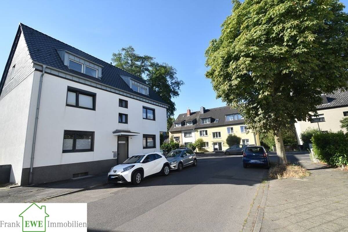 Objekt-Nr. 408_3, 40599 Düsseldorf Hassels 3,5-Zimmer-Dachgeschoss-Wohnung mit Dachterrasse – 40599 Düsseldorf – Bild 1 von 9