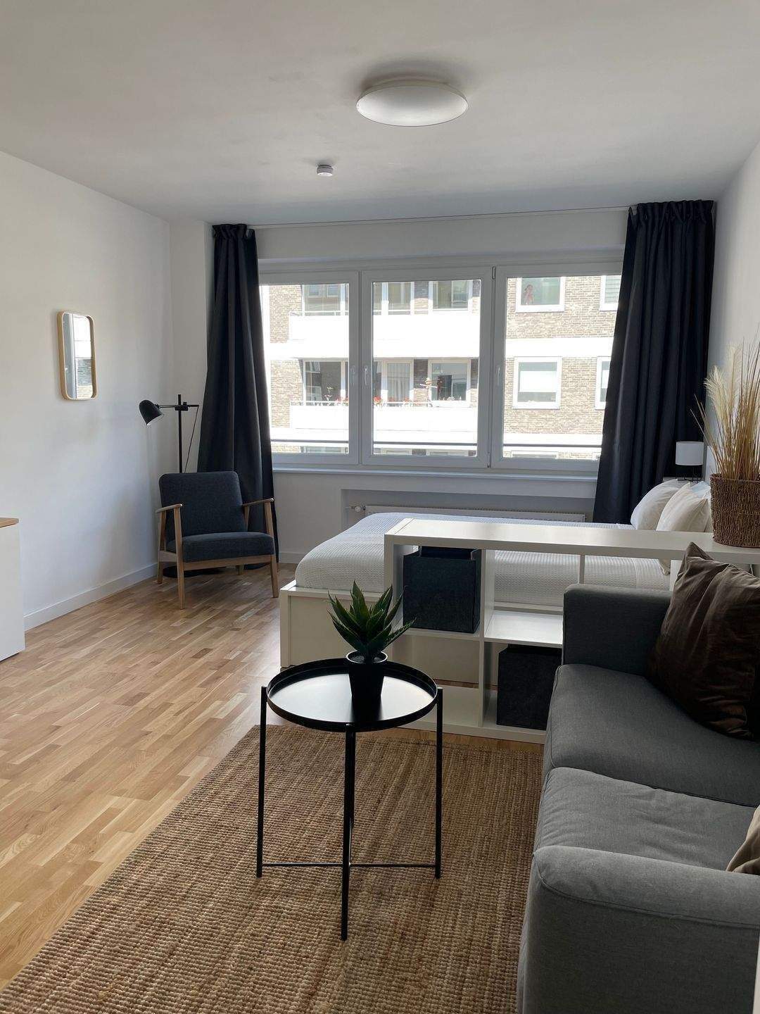 Stilvoll möbliertes Apartment im Szene-Viertel – Düsseldorf – Vorschaubild 5