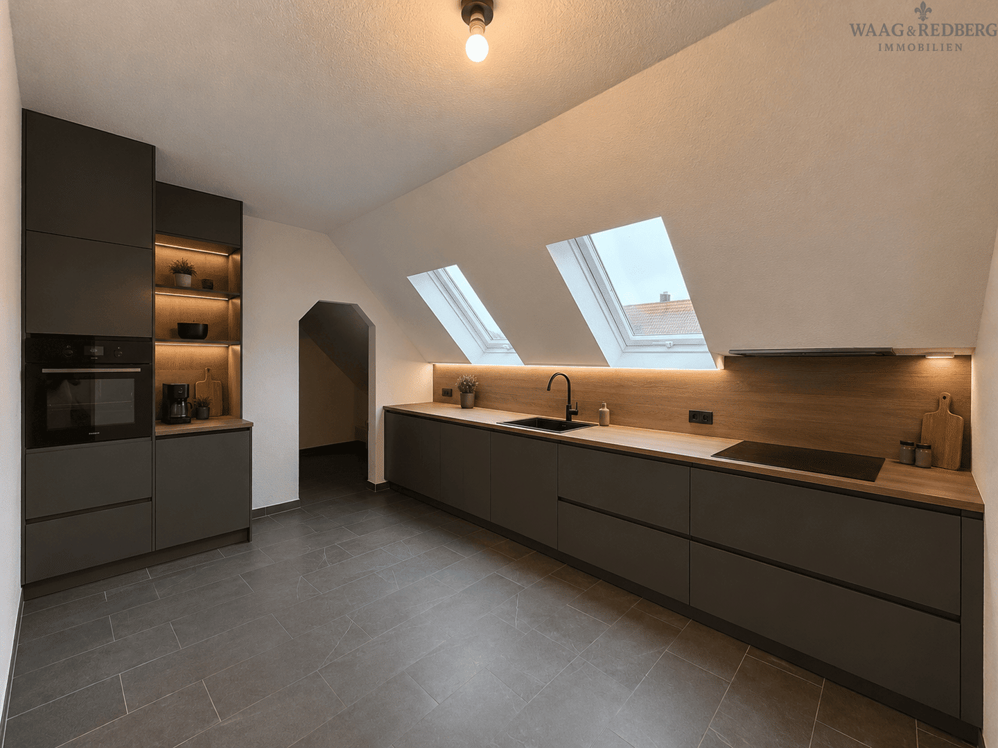 Familienfreundliche 6-Zimmer-Doppelhaushälfte mit kleinen Garten in Lehrberg – Lehrberg – Vorschaubild 6