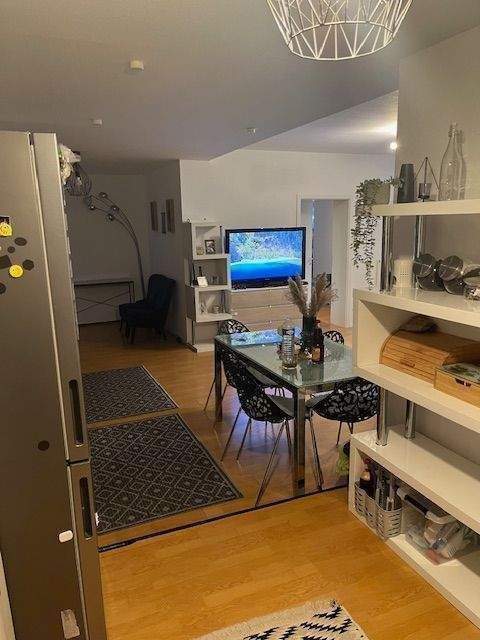 Charmante 4-Zimmer-Oase mit privater Terrasse im denkmalgeschützten Gebäude in der Innenstadt West – Pforzheim – Vorschaubild 6