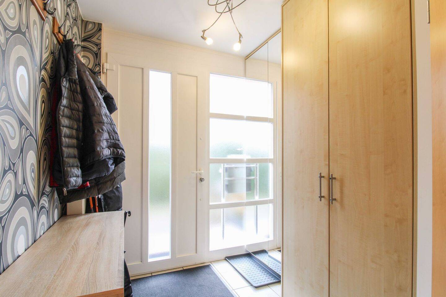 Modernes REH mit Garten, hochwertiger Ausstattung & viel Platz in Frankfurt-Schwanheim – Frankfurt am Main – Vorschaubild 5