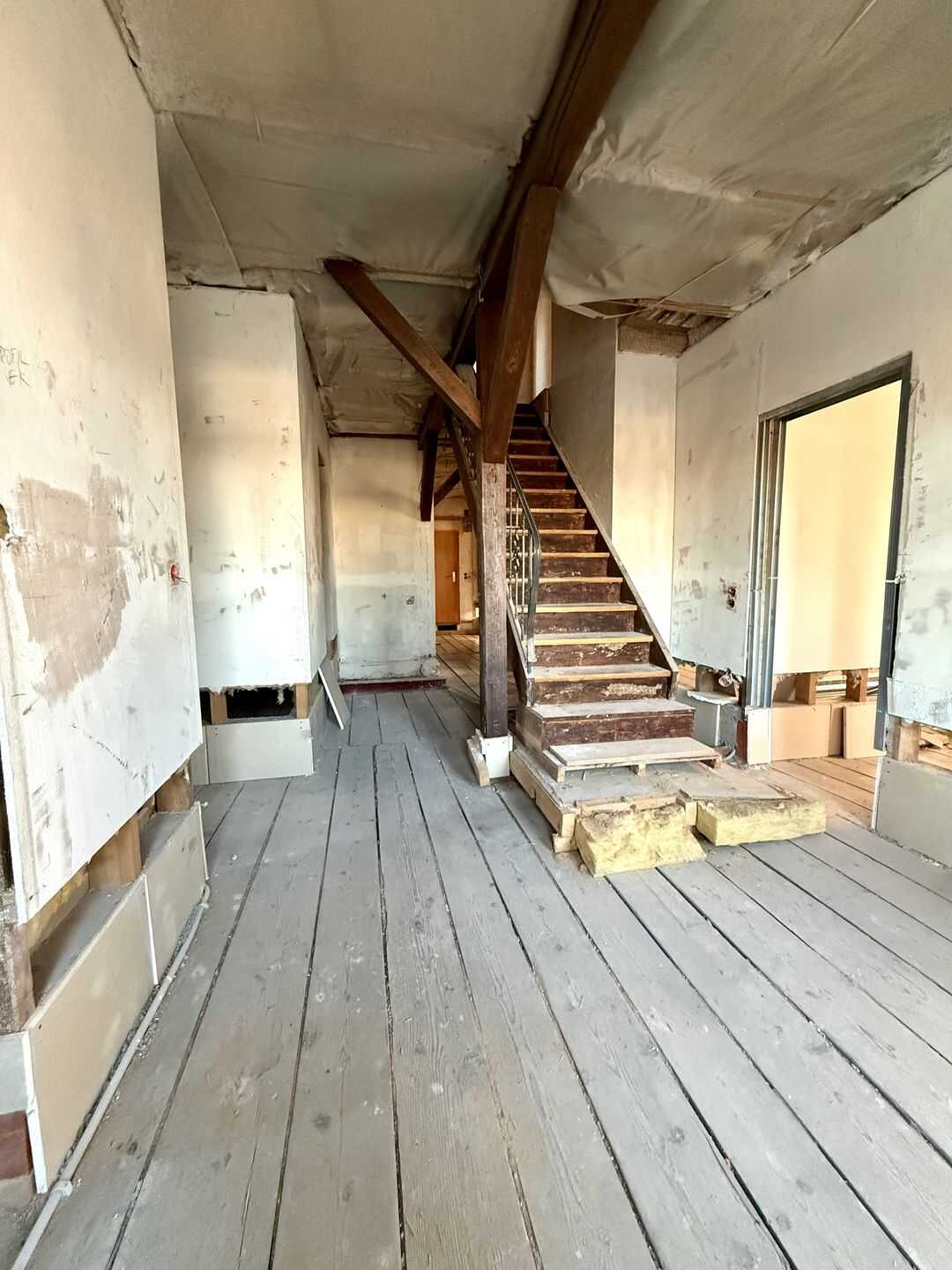 Dachgeschoss-Rohling im beliebten Antonsviertel, Augsburg - Ihr Traumzuhause wartet auf Gestaltung! – Augsburg – Vorschaubild 9