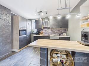 Teilsaniertes EFH | EG saniert | DG ausbaufähig | Strom & Wasser neu | 2 Garagen | 54429 Waldweiler – 54429 Waldweiler – Vorschaubild 9