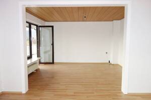 Ruhig & Großzügig: 3,5 ZKB mit Balkon in Kassel-Jungfernkopf