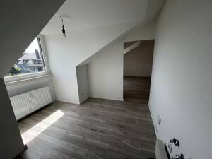 Renovierte 2-Zimmer-DG-Wohnung Nähe City und Innenhafen – 47058 Duisburg – Vorschaubild 7