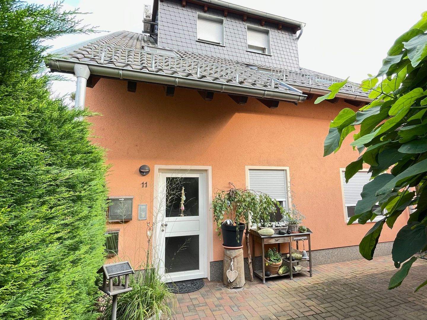 Wohnraum mit Wert: Mehrparteienhaus als langfristige Anlage – Eilenburg – Vorschaubild 4