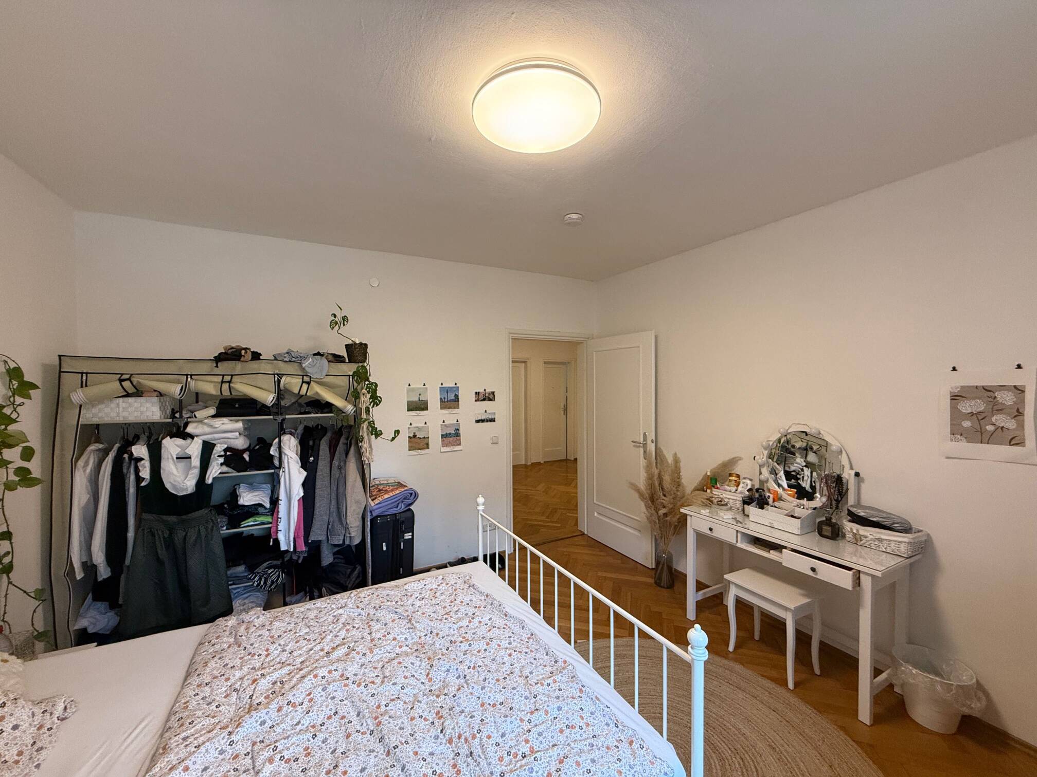 Zimmer mit Garten in 93qm WG in München-Harlaching – München – Vorschaubild 2