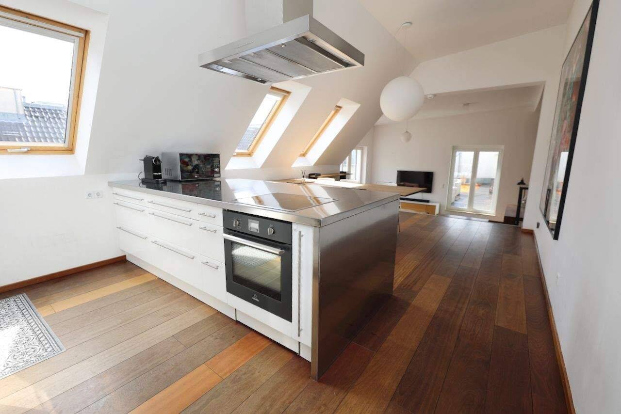 PENTHOUSE MIT GROSSER TERRASSE - AUFZUG & PARKETT - URBANER LIFESTYLE IM SIMON DACH KIEZ – Berlin – Vorschaubild 7
