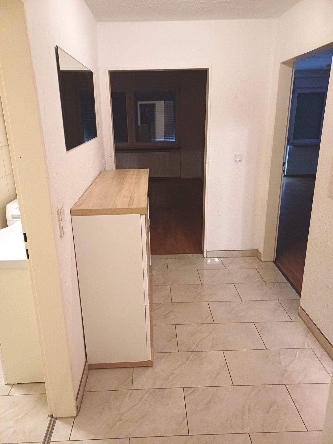 3-Zimmer-Wohnung mit Balkon, moderner Einbauküche und Fussbodenheizung in zentraler Südstadtlage von Nürnberg – Nürnberg – Vorschaubild 6