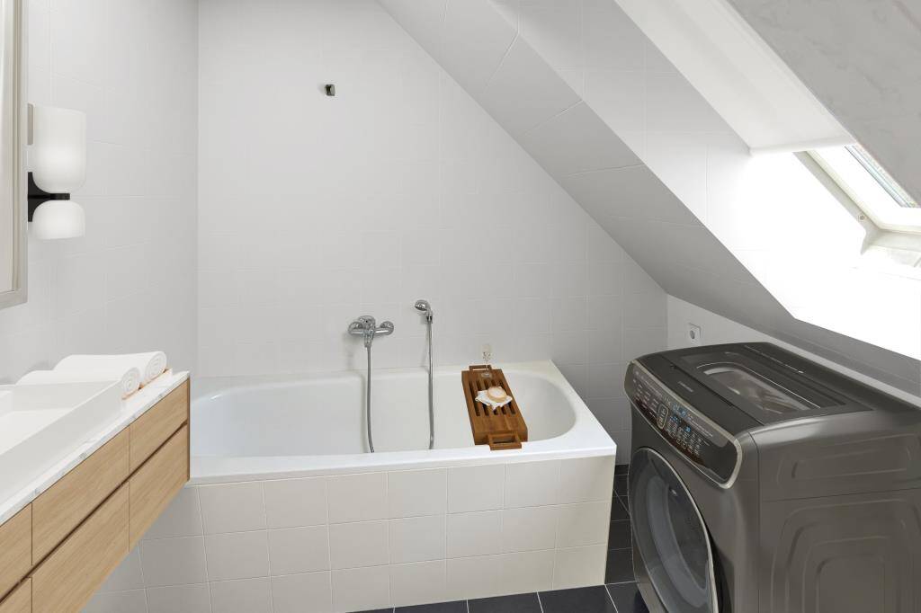 KAPITALANLAGE - ERSTKLASSIGE 3 ZIMMER DACHGESCHOSSWOHNUNG IN BEGEHRTER LAGE - UNWEIT ZUR ELBE – Dresden – Vorschaubild 8