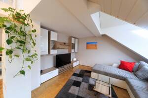 Schicke Maisonette-Wohnung mit Galerie und Loftcharakter | 2 Bäder – 70435 Stuttgart – Vorschaubild 5