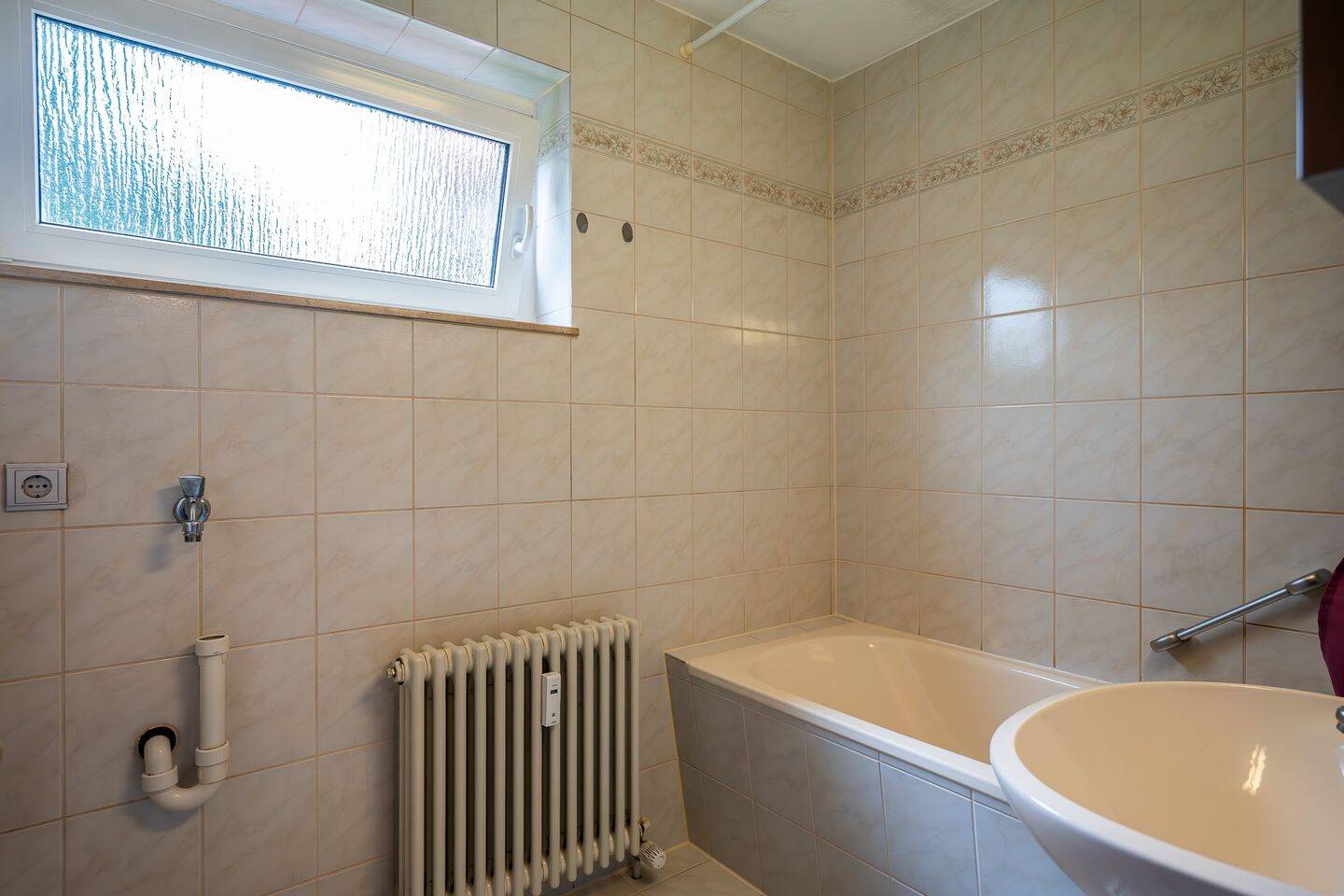Drei-Zimmer-Wohnung mit Aufzug und Balkon in Wernau – Wernau (Neckar) – Vorschaubild 9