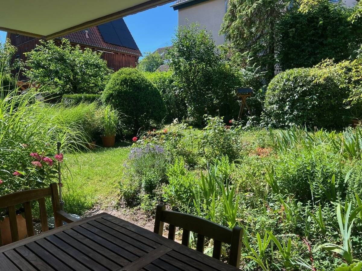 "Garten statt Balkon: Familienfreundliche 4,5 Zimmer in Stuttgart-Sillenbuch" – 70619 Stuttgart – Bild 1 von 9