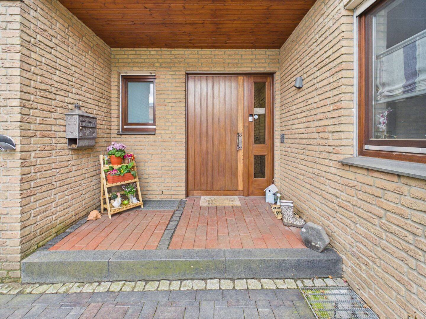 Hinter dieser Tür wartet Zuhause im Breedenviertel! – Bielefeld – Vorschaubild 3