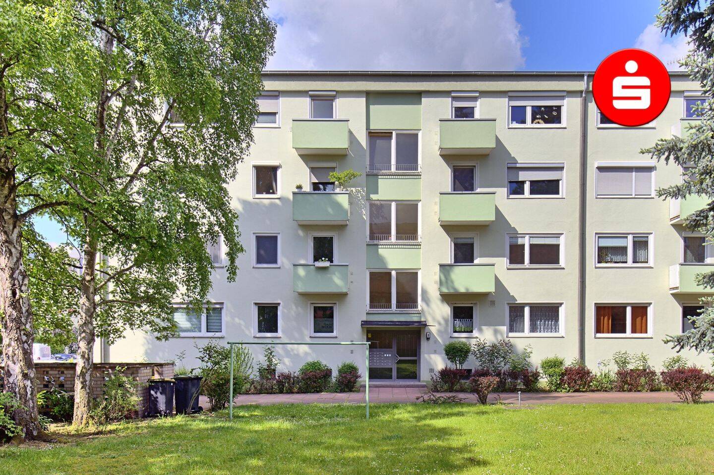 Volltreffer! Helle 2 Zi-ETW mit Balkon und Garage in Thon!