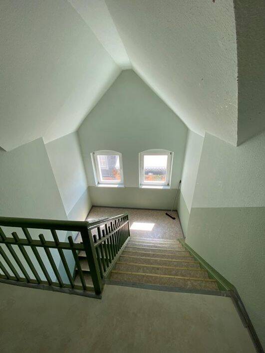 Mehrfamilienhaus zur Kapitalanlage, Teilsanierung notwendig! Teilvermietet, BV für Balkone positiv! – Nossen – Vorschaubild 8