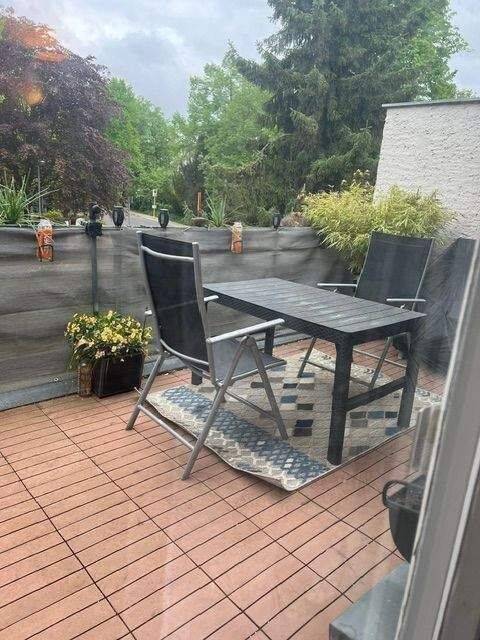 Vermietete, sehr nette 1,5 Zi-Whg mit großem Balkon und Garage – Berlin – Vorschaubild 2