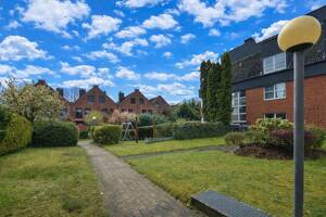 HH-Niendorf: Gemütliche 2-Zimmer-Eigentumswohnung mit Balkon und TG-Stellplatz! – 22455 Hamburg – Vorschaubild 2