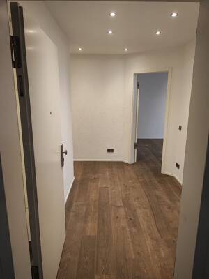 MODERNE ARCHITEKTUR TRIFFT AUF EXKLUSIVE AUSSTATTUNG, mit Garten, Terrassen – 50858 Köln – Vorschaubild 4