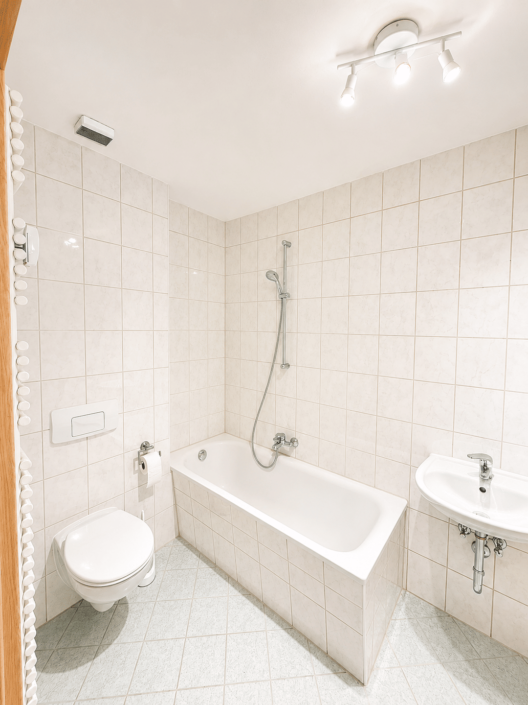 Zu vermieten: 2-Zimmer Wohnung mit EINBAUKÜCHE – Chemnitz – Vorschaubild 6