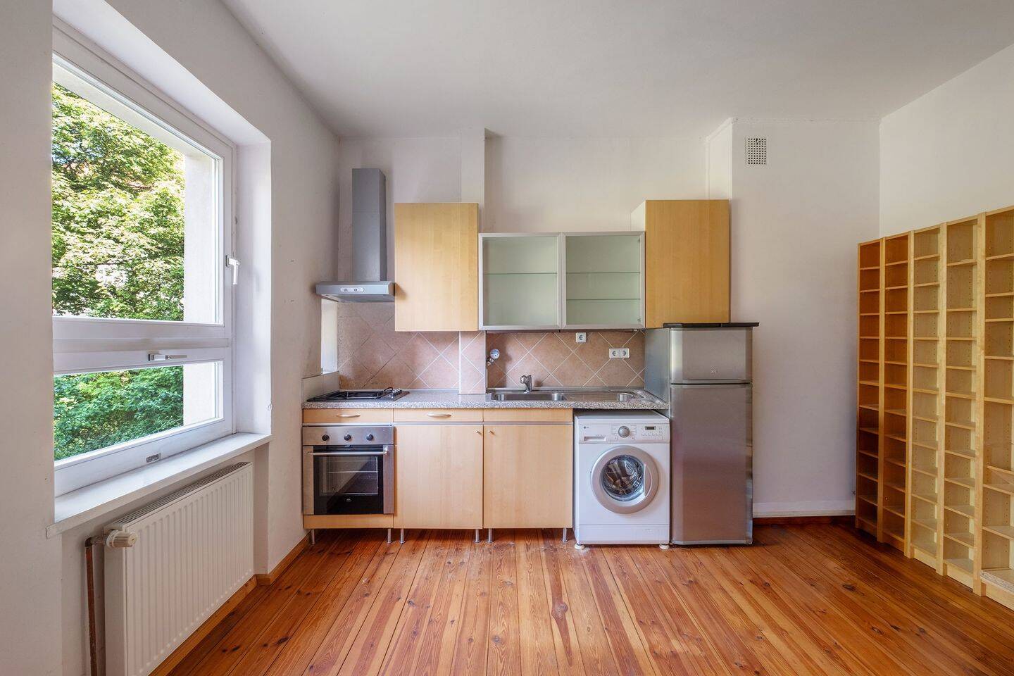 Ruhige Zwei-Zimmer-Wohnung mit Wintergarten und parkähnlichem Hofgarten im Fliegerviertel – Berlin – Vorschaubild 4