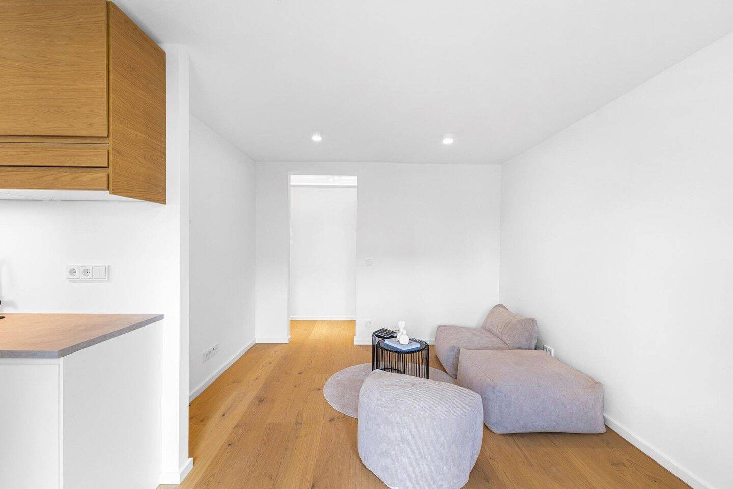 Provisionsfrei & Kernsaniert vom Architekten - 2 Zimmer, Loggia und EBK – München – Vorschaubild 3